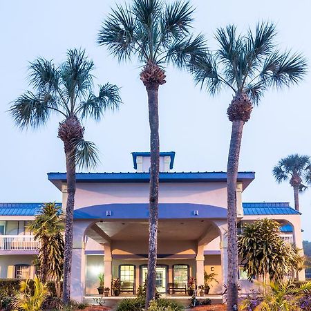 Lake Magdalene Quality Inn Tampa מראה חיצוני תמונה
